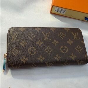 Brown  Monogram Wallet zipper